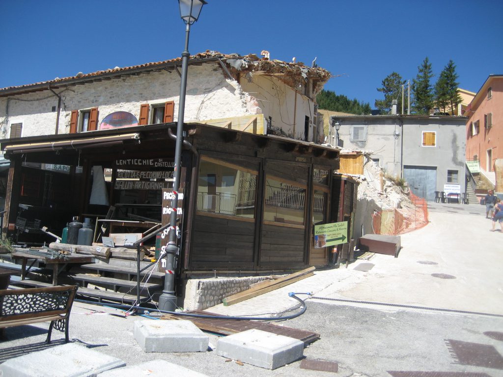 Ex-bar in Castelluccio